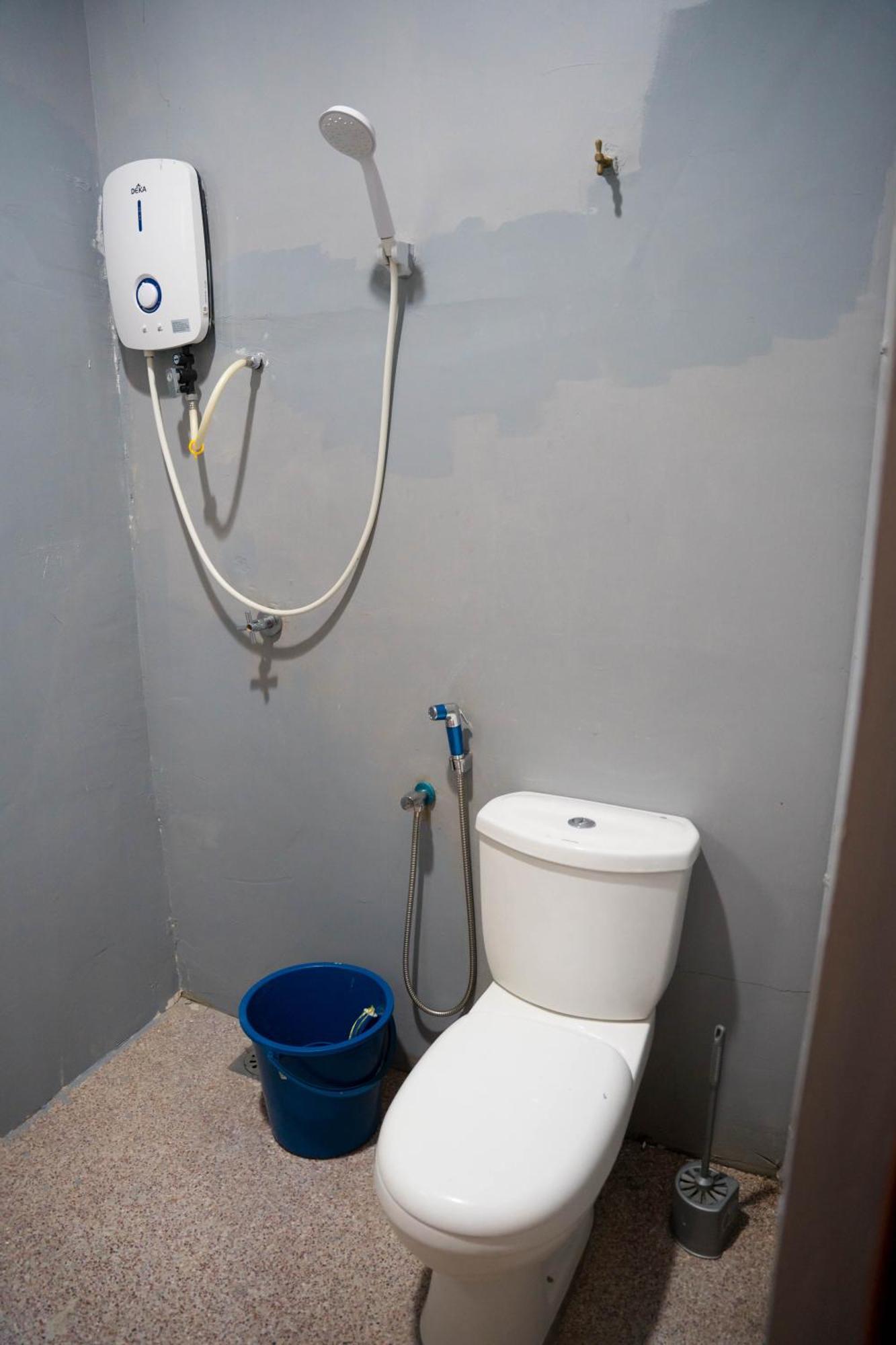 5 Minute Walk To Hukm Guest house
