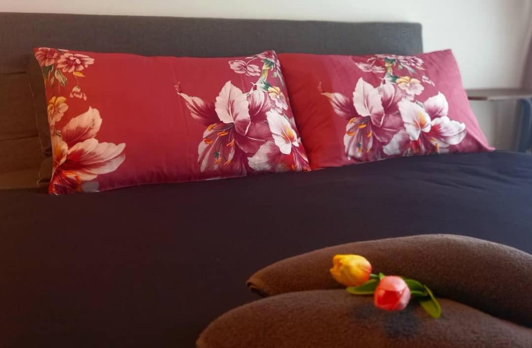 Apartment The Wadies 2br 5pax Reizz Residences With Balcony And View Jalan Ampang