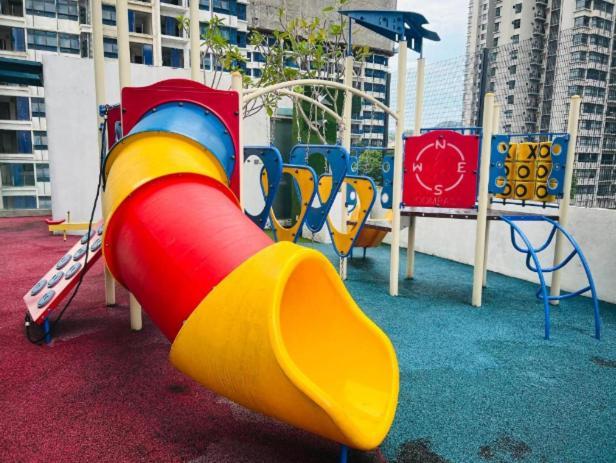 Apartment The Wadies 2br 5pax Reizz Residences With Balcony And View Jalan Ampang