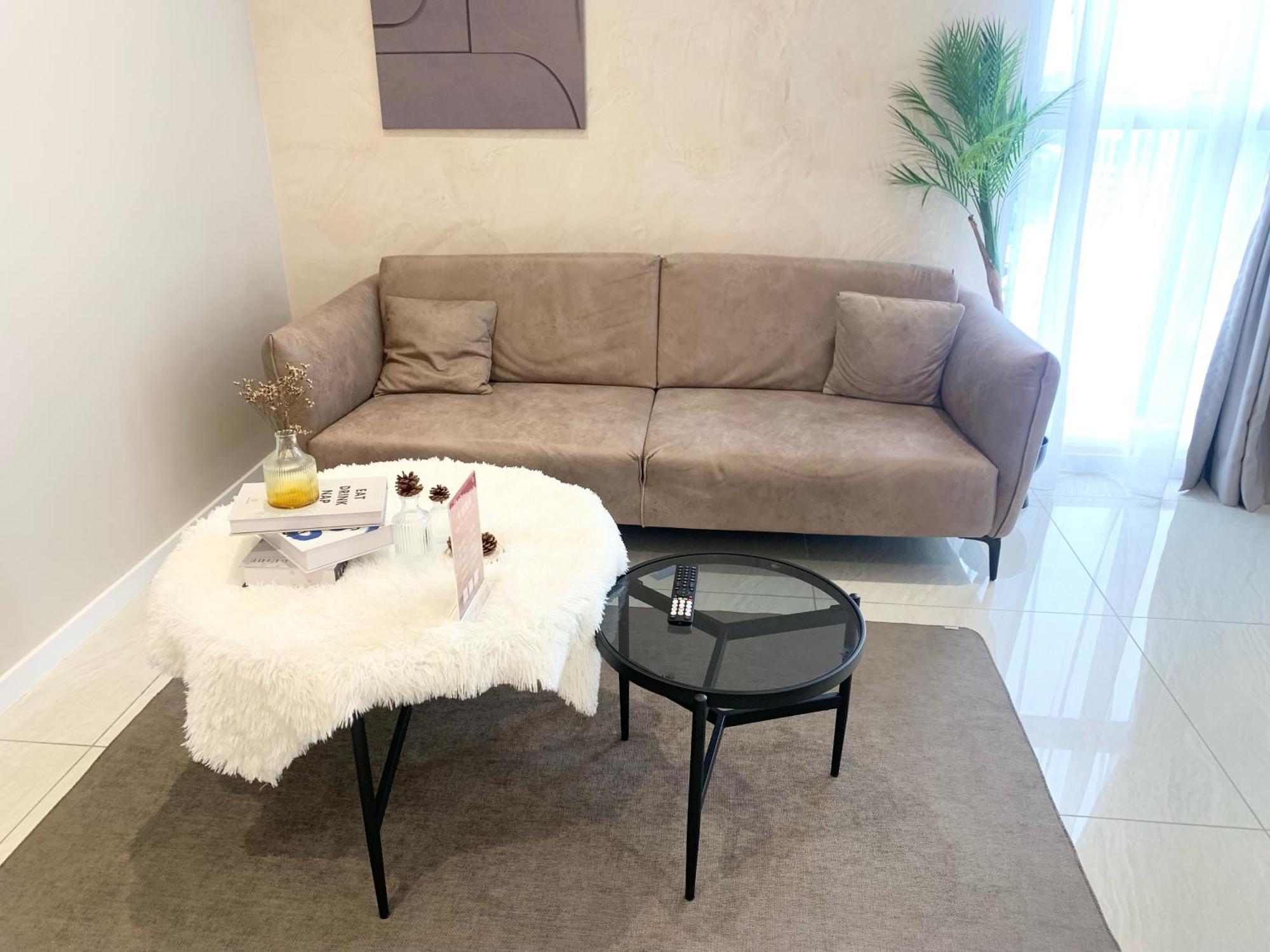 Quill Residences Service By Br Apartment *