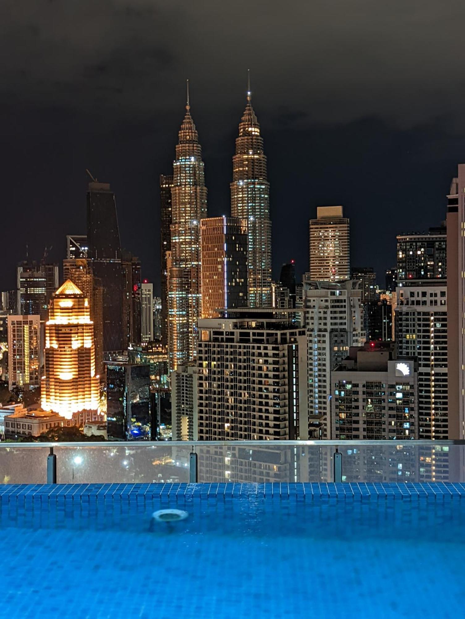 The Colony Infinitum By White House Klcc Apartment