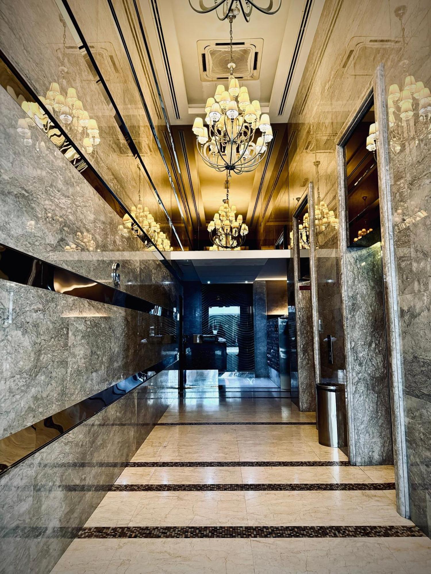 Damas Hotel,suites And At Plaza Damas 3 By Over The Moon Aparthotel