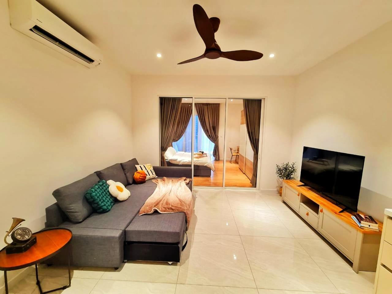 Apartment Quill Klcc By Ohaus