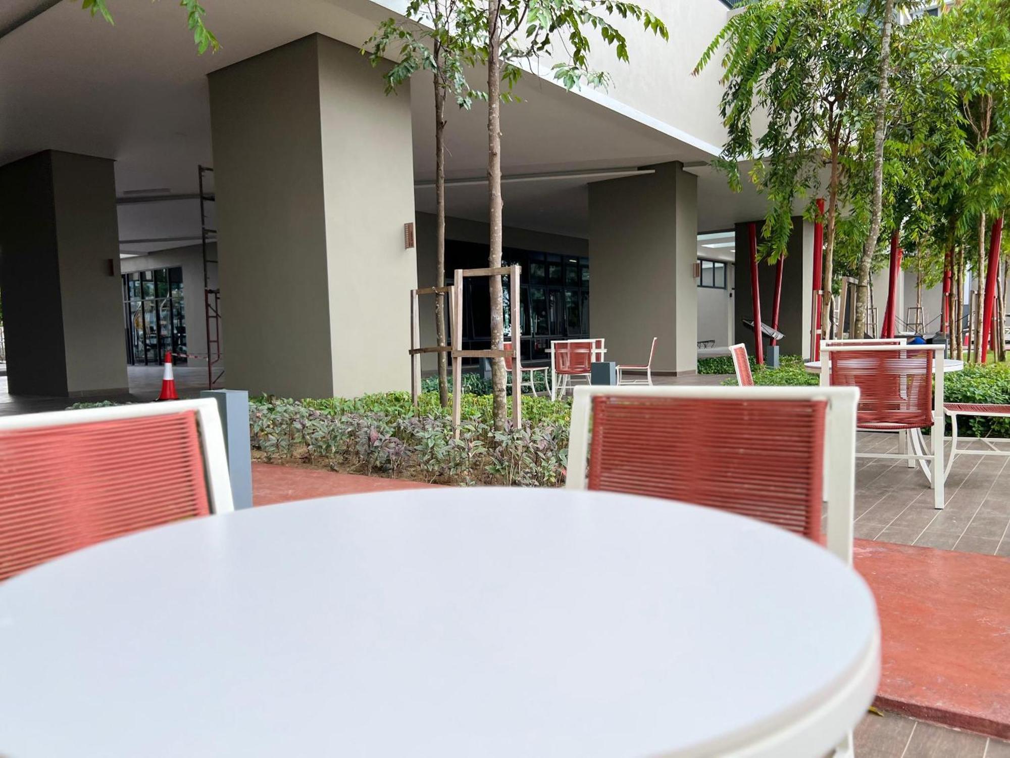 Kuchai Sentral By Deurban Apartment *