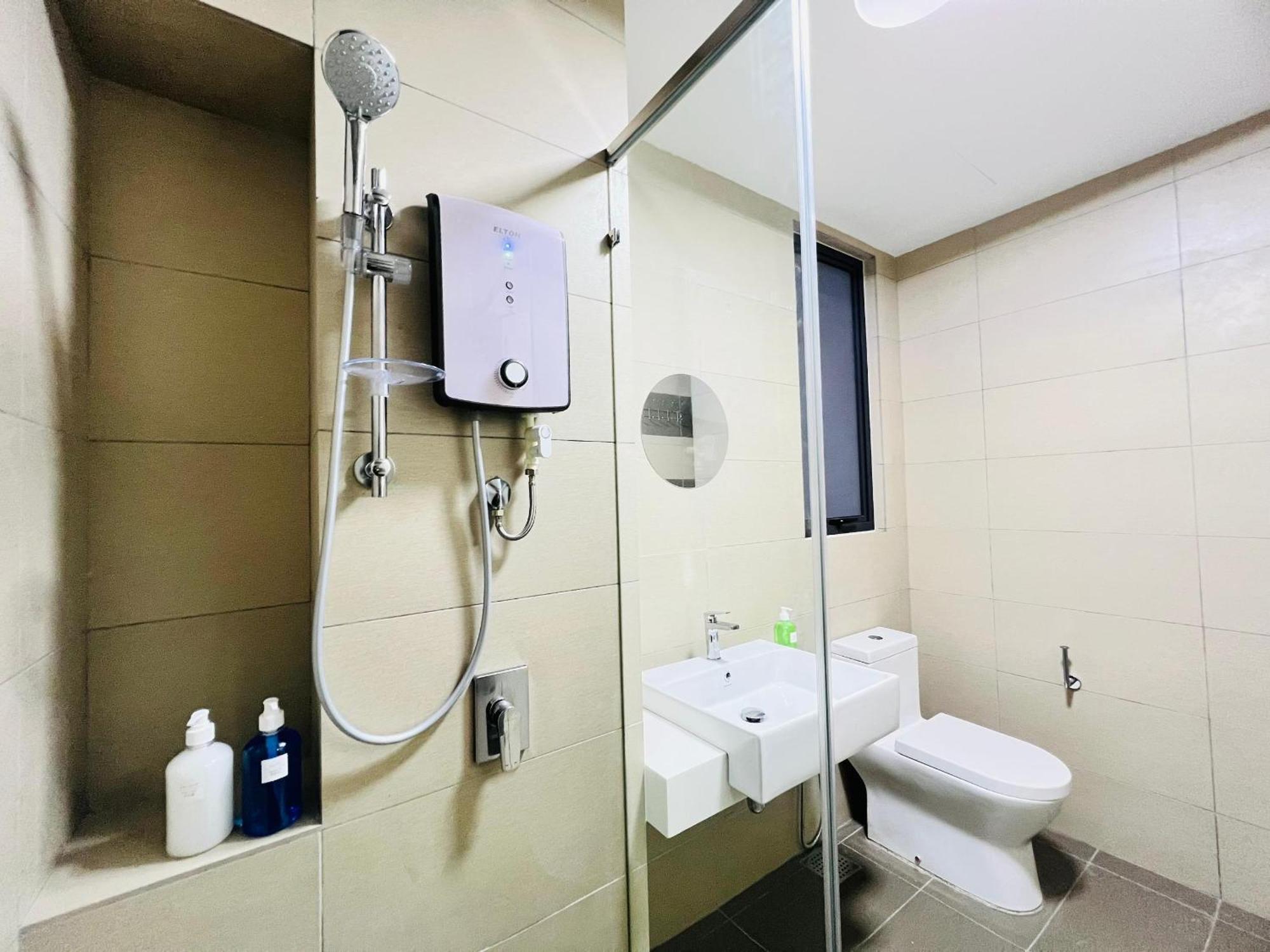 Kuchai Sentral By Deurban Apartment