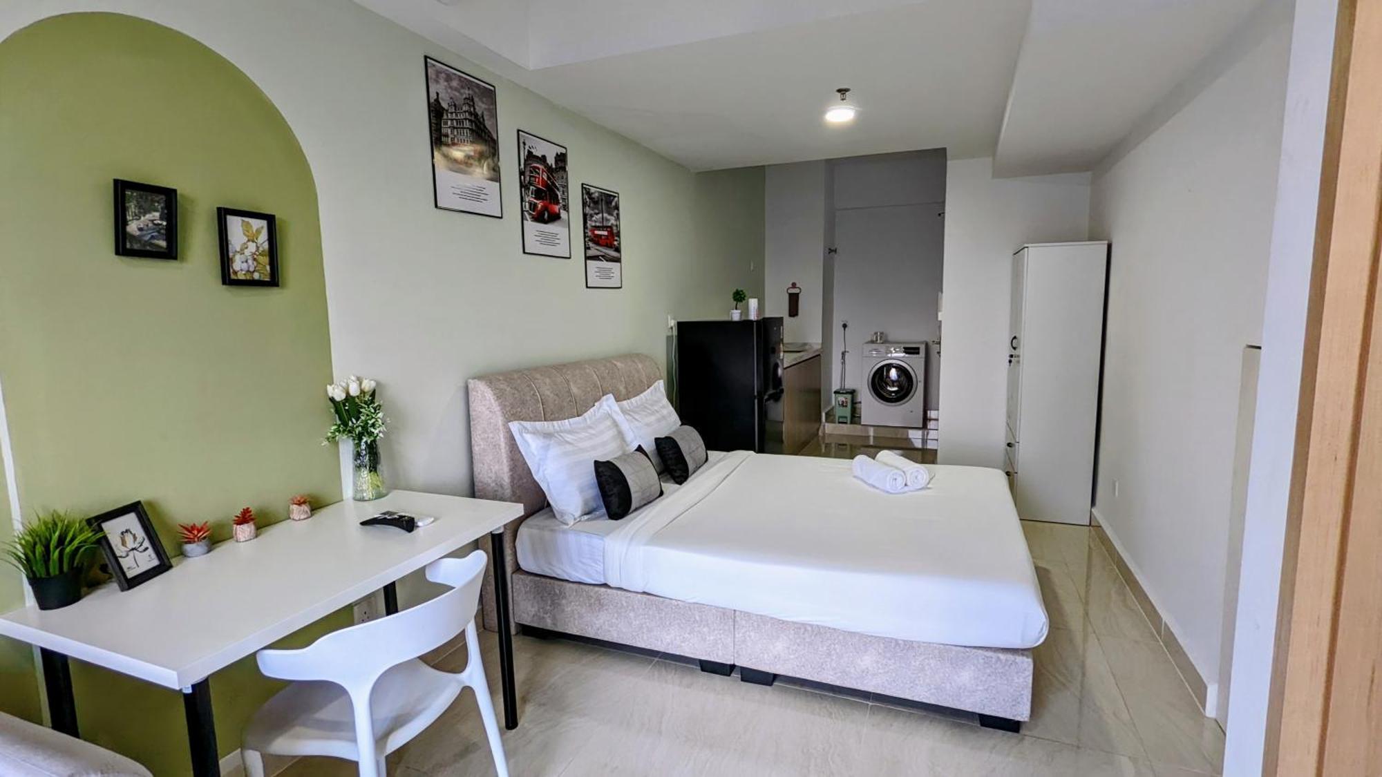 The Colony Infinitum By White House Klcc Apartment