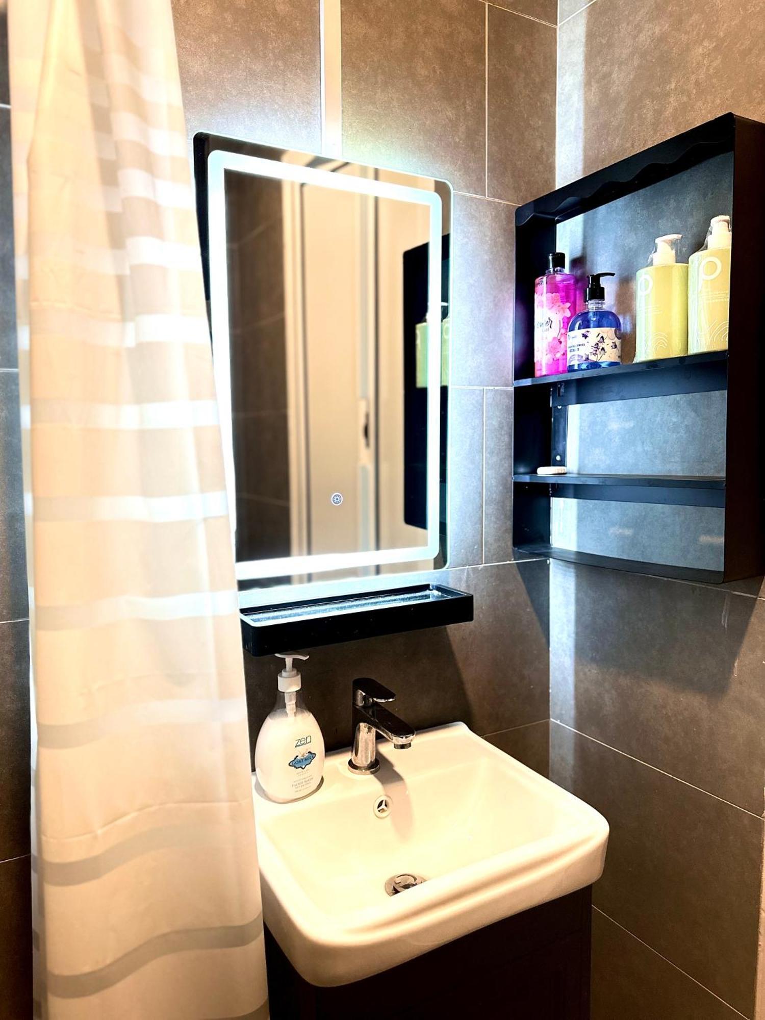 Guest house At Neu Suites, Jalan Ampang Kl
