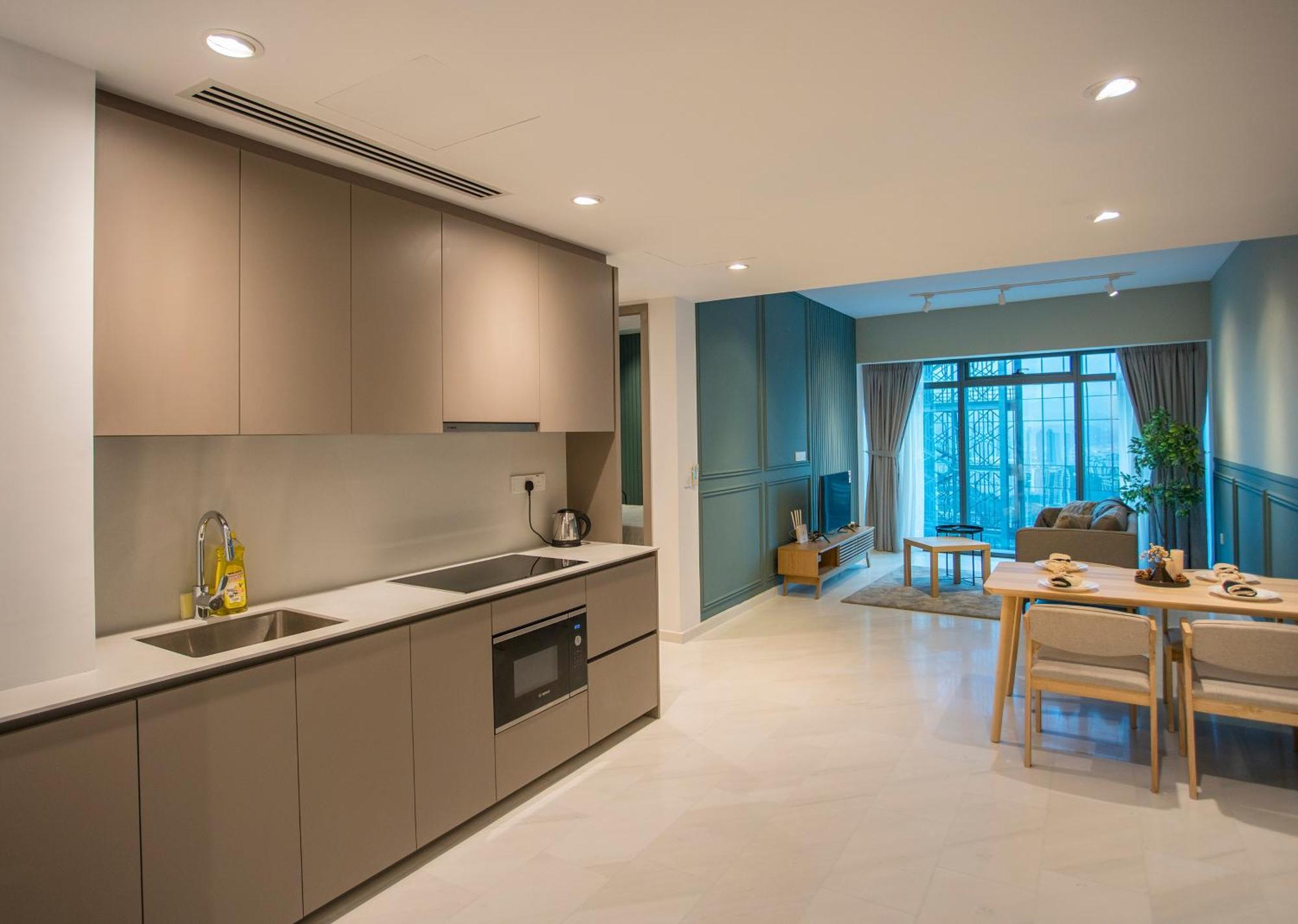 Apartment Eaton With Klcc Skyline View Pool