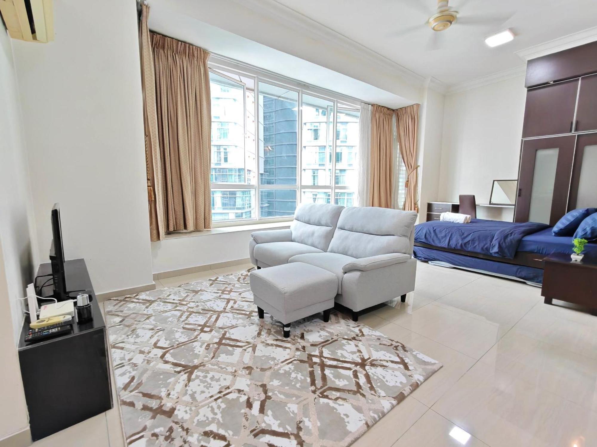 Khách sạn hẻo lánh Parkview Serviced *