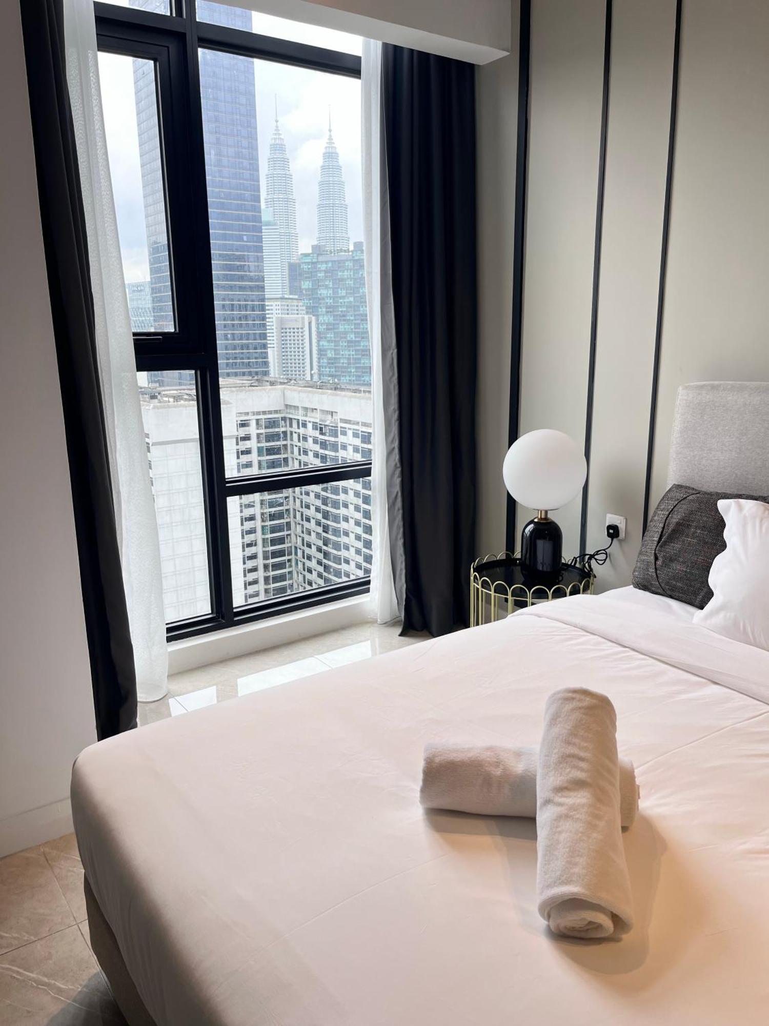 Axon At Pavilion Klcc Kl Tower View By Kimiro Aparthotel