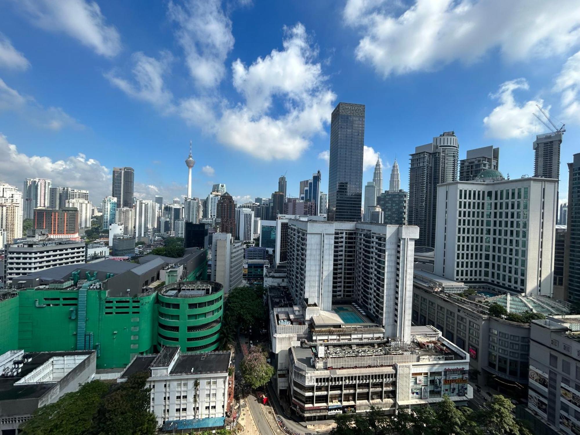 Aparthotel Axon At Pavilion Klcc Kl Tower View By Kimiro