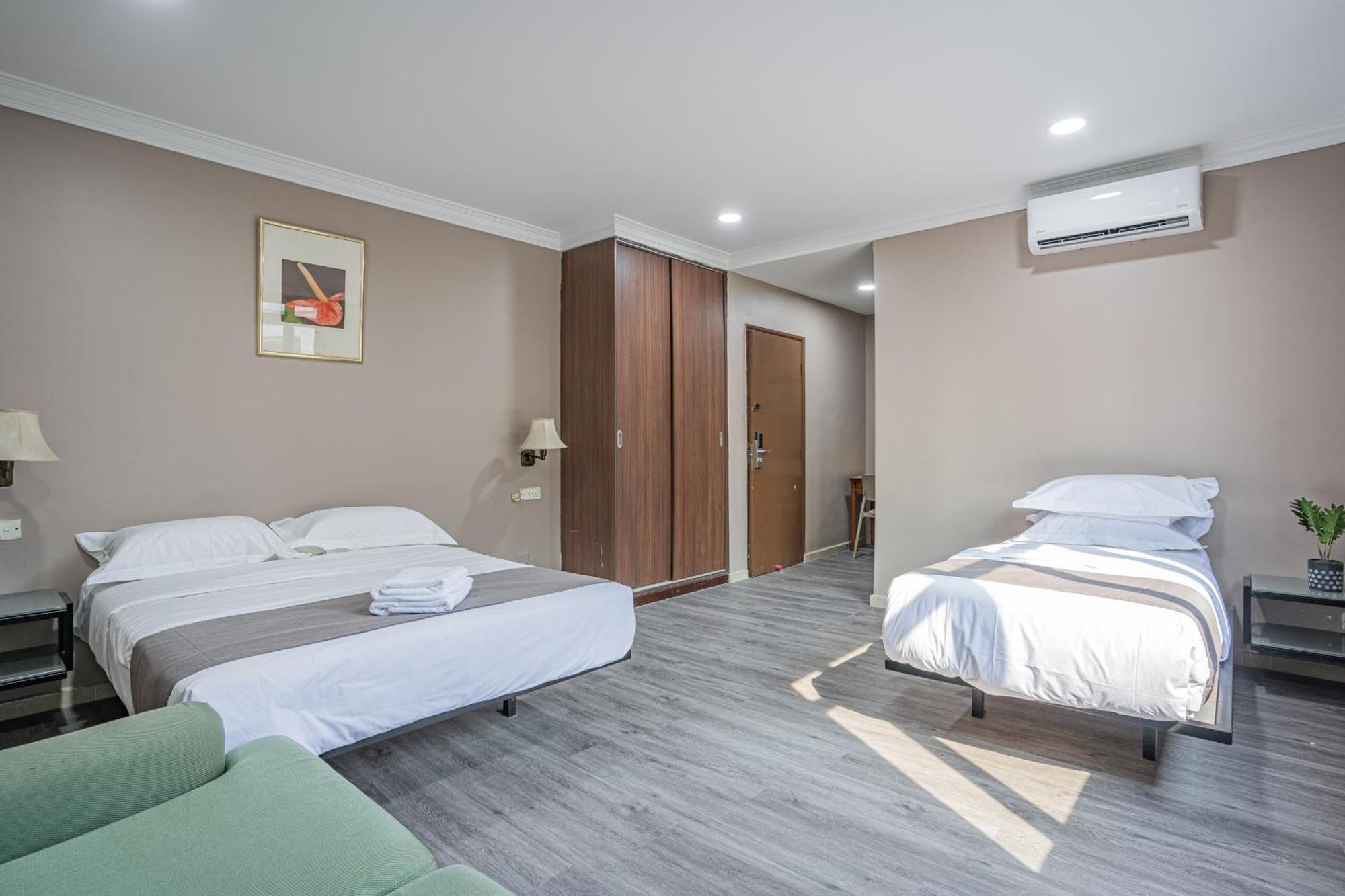 28 Rapid Hotel