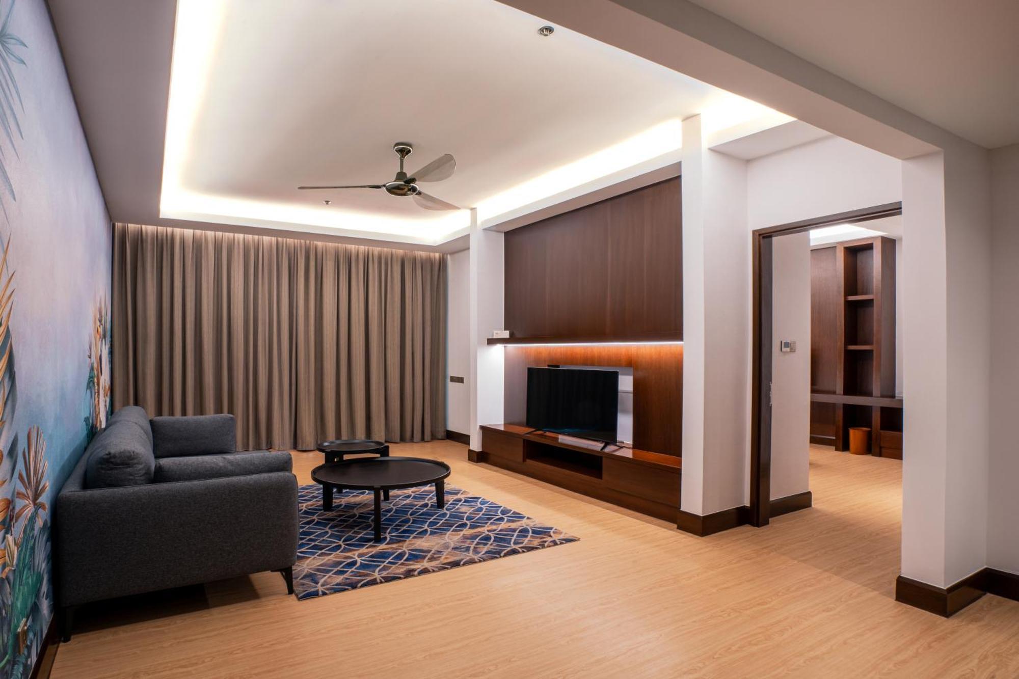 St Giles Gardens Residences Hotel 5*