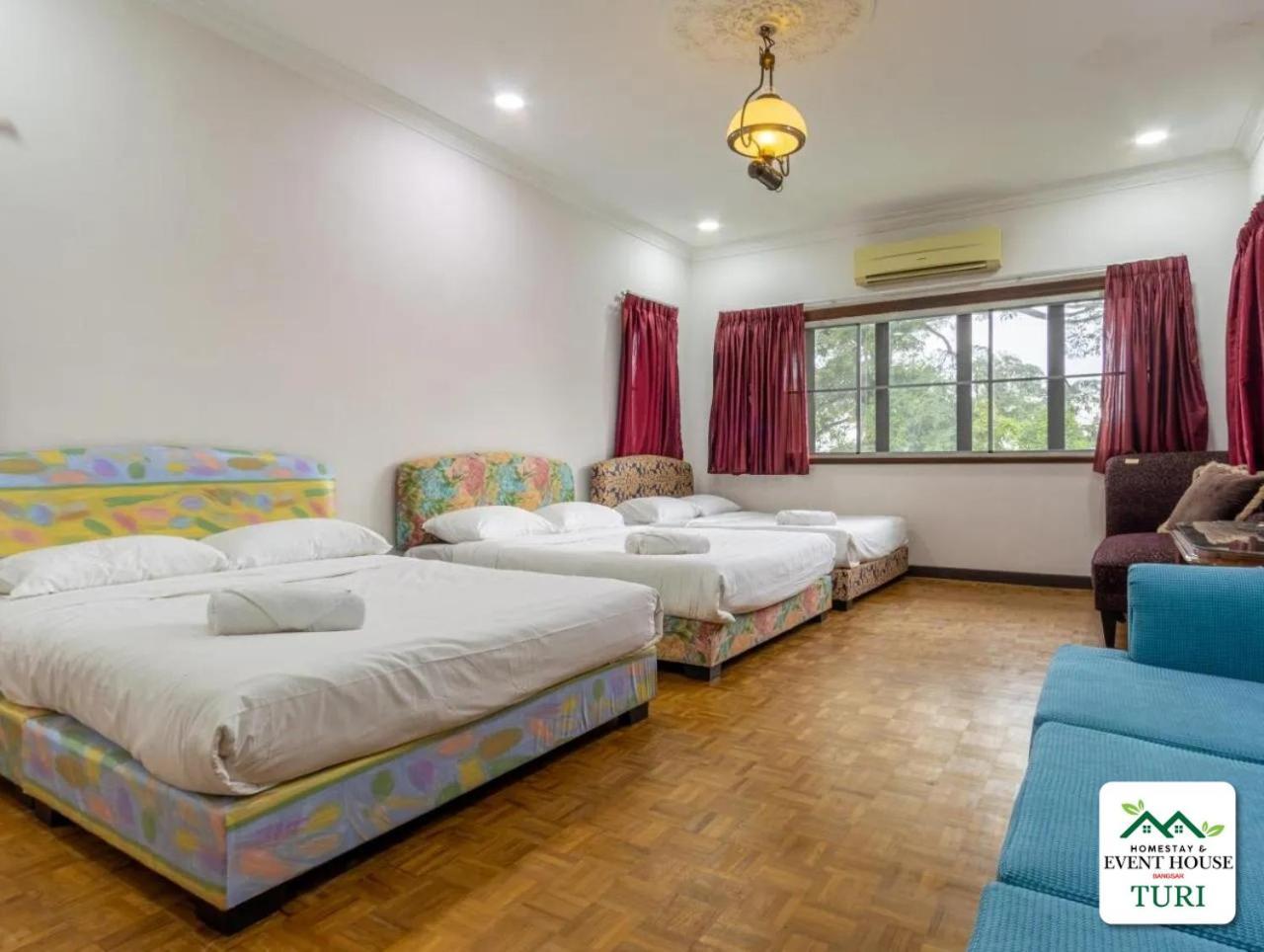 Turi & Event House