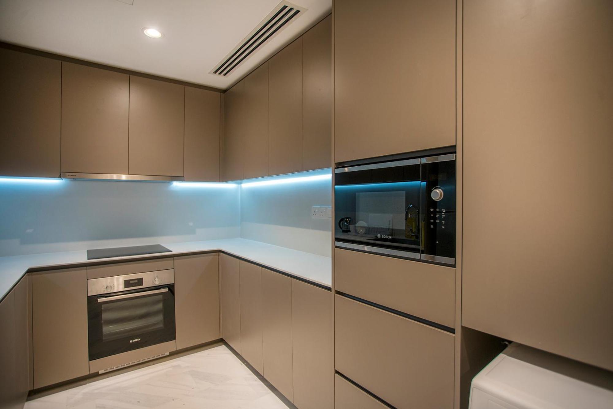 Eaton With Klcc Skyline View Pool Apartment Kuala Lumpur