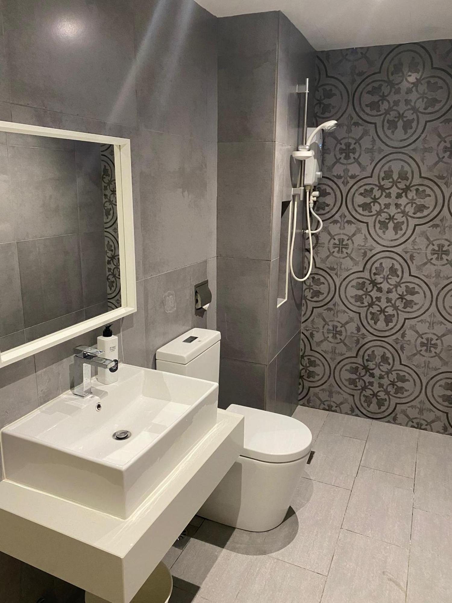 Arte Mont Kiara Duplex 2 Bedroom Apartment *