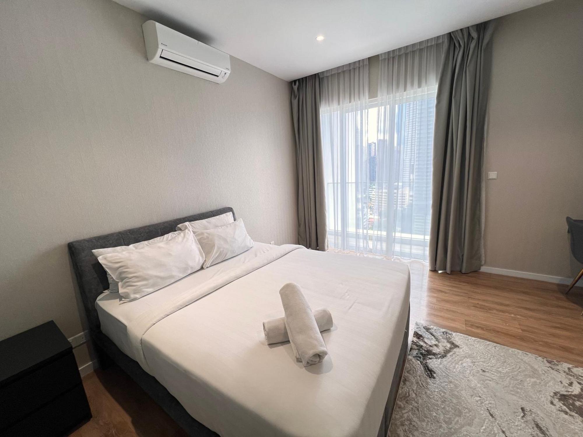 Quill Service Apartment *