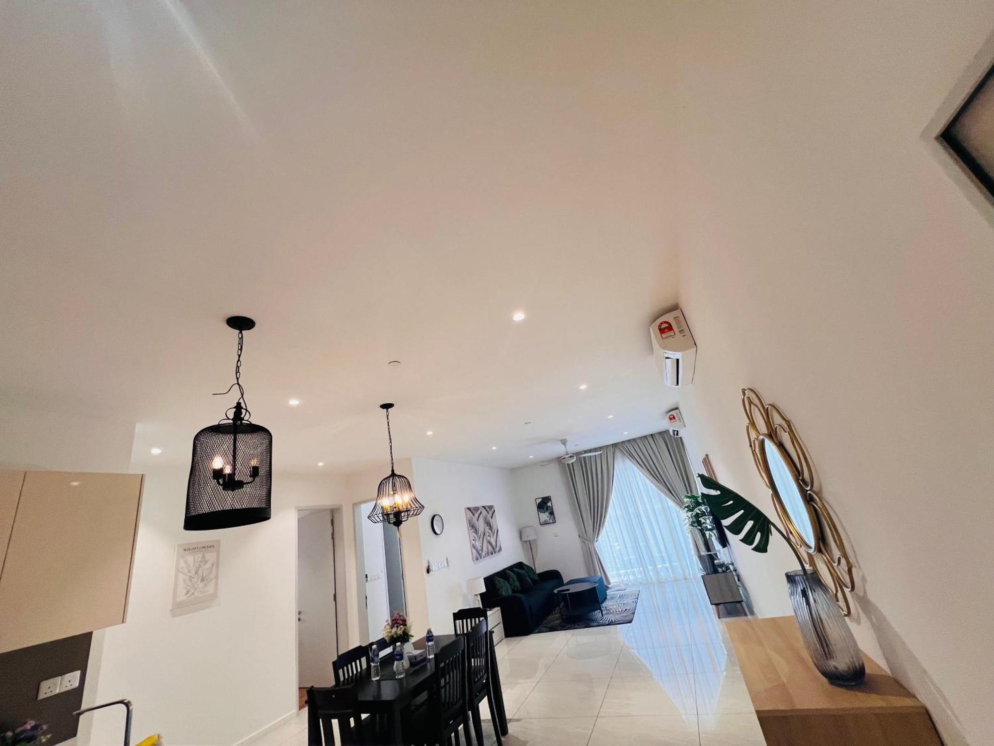 Quill Service Apartment *