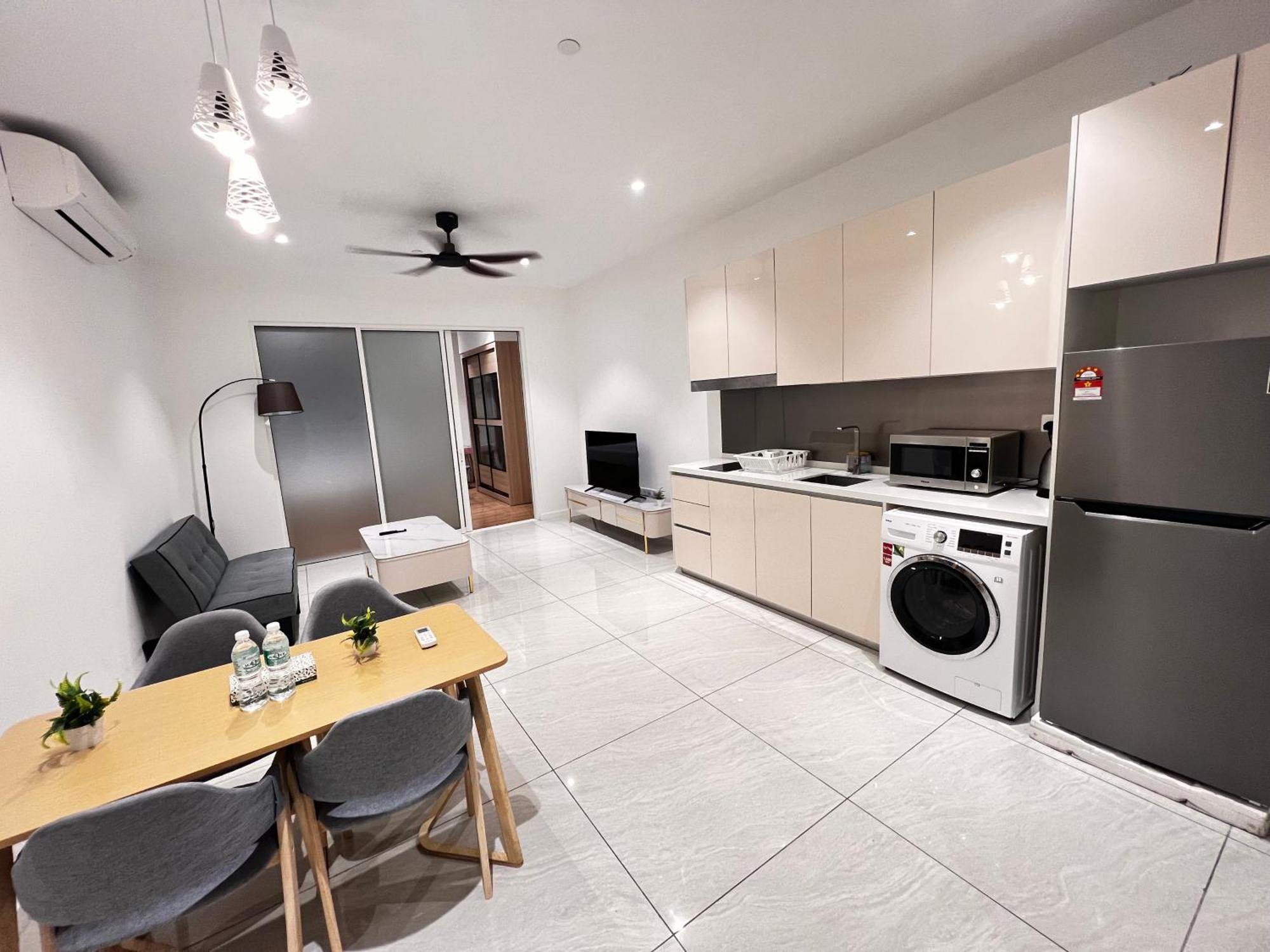 Quill Service Apartment *
