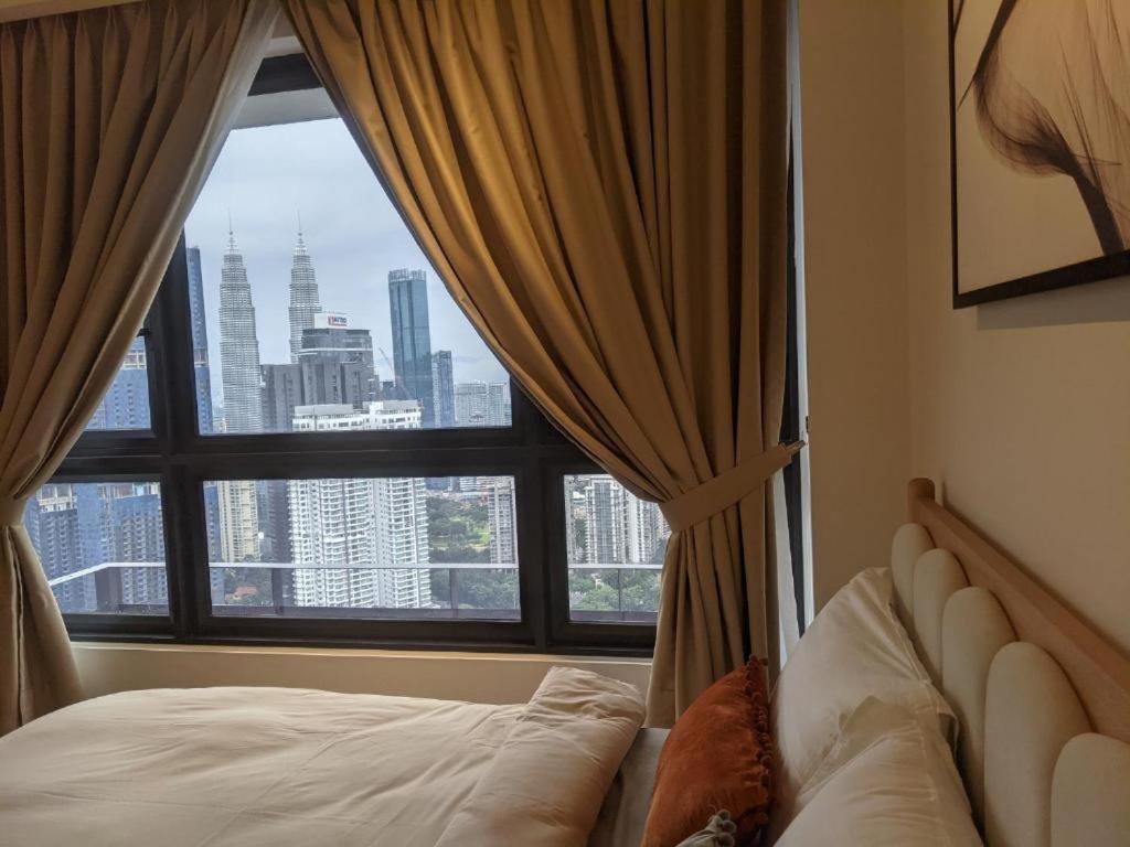 Apartment Agile Universe Suite Trx By Kl *