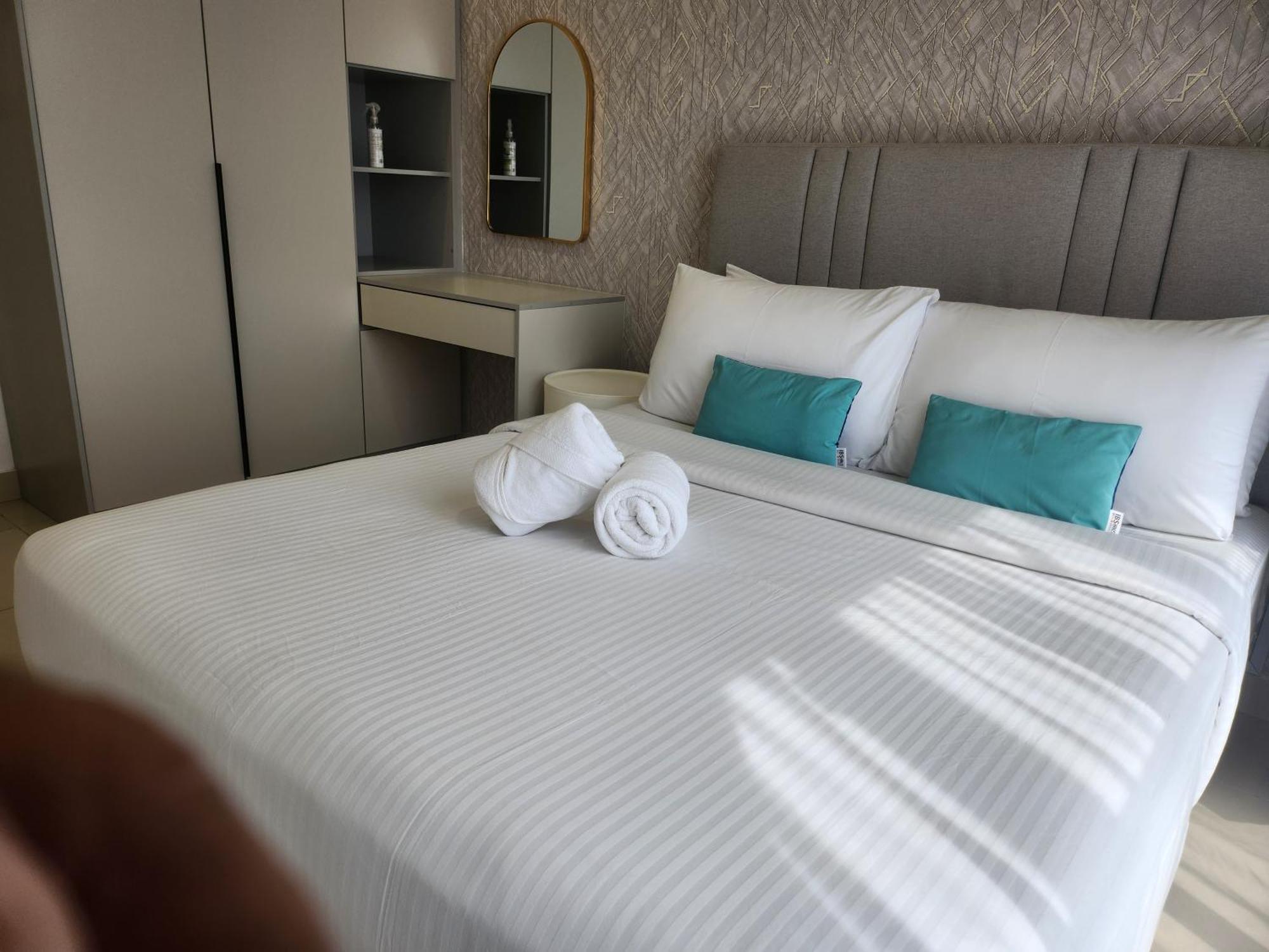 Trion Grand Service At Kl Appartement