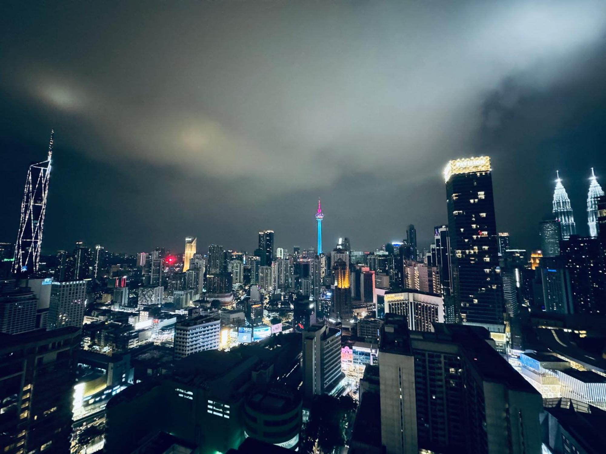 Bukit-bintang At Axon * Kuala Lumpur