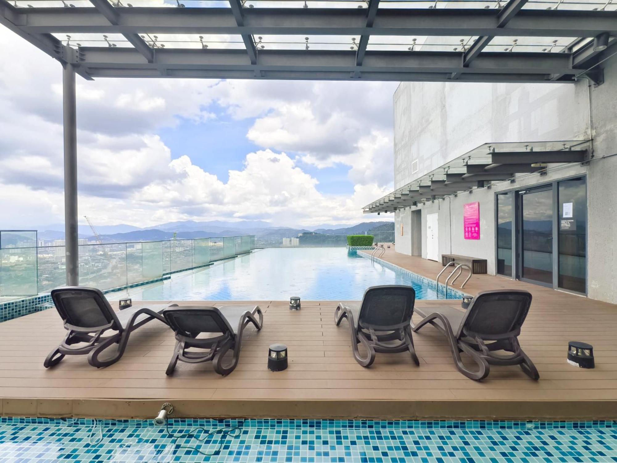 Apartment Urban Loft Mrt Convenience Klcc Nearby In Eko Cheras Kuala Lumpur