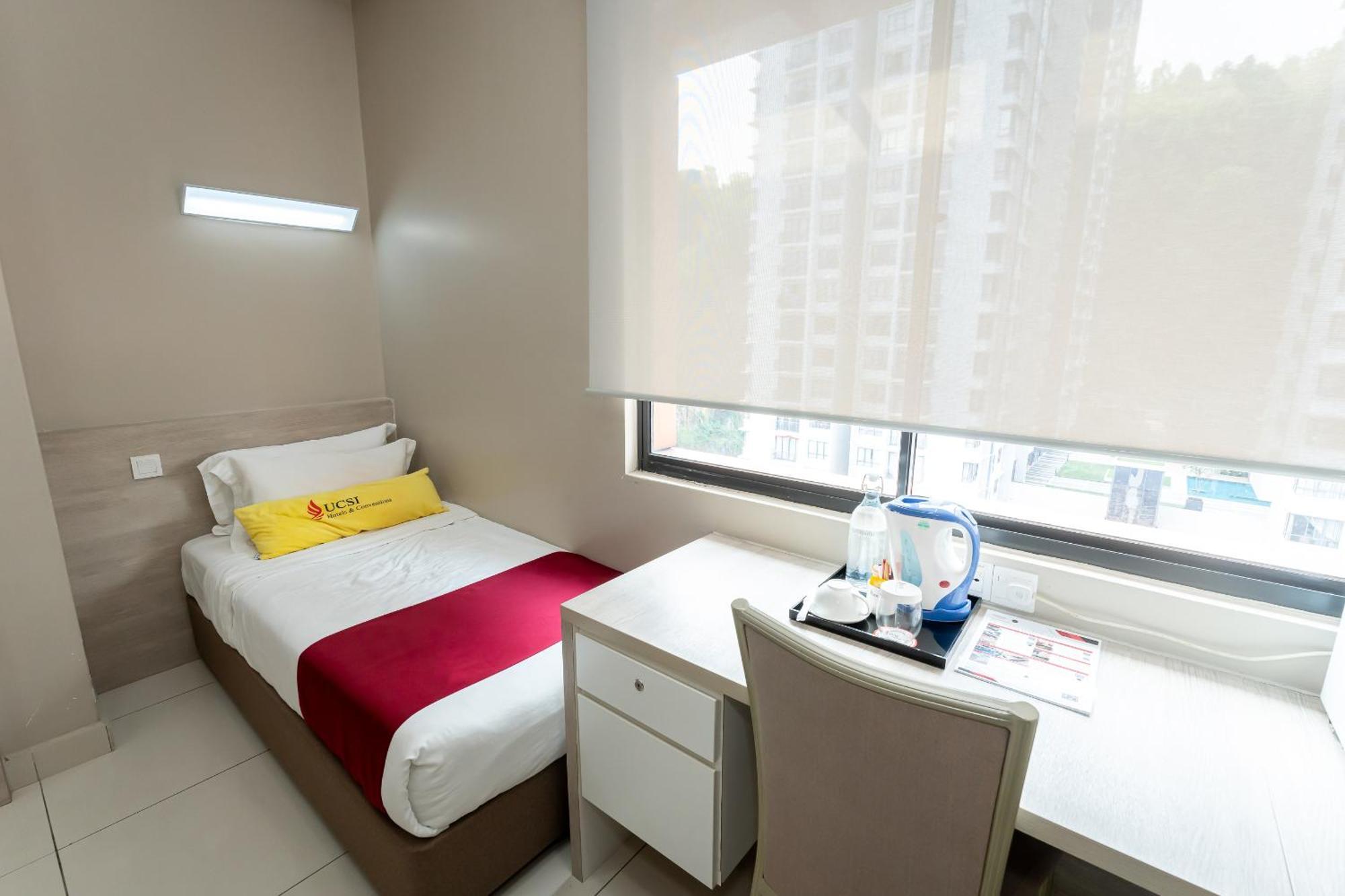 Hotel Le Quadri By Ucsi 4*