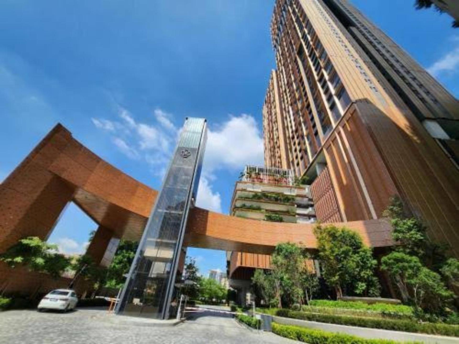 Family At Lucentia Klcc * Kuala Lumpur