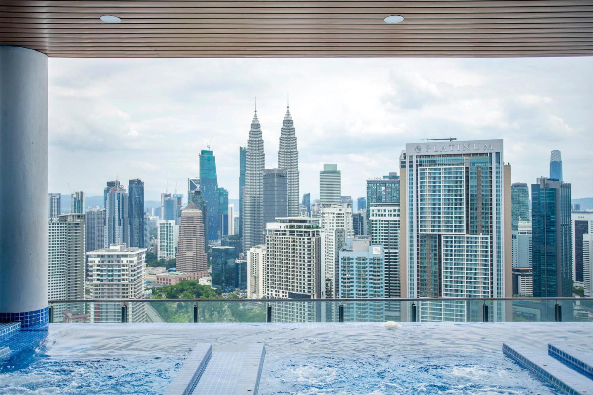 Apartamento The Colony & Luxe With Skypool By Cobnb *