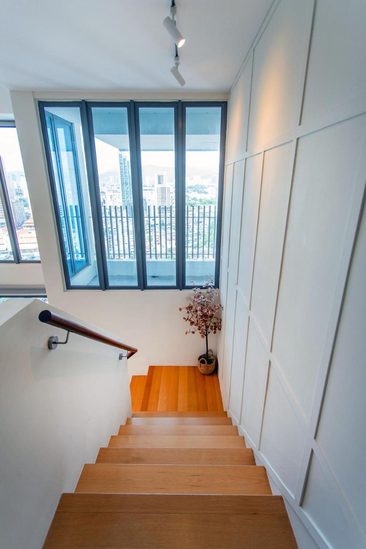 The Colony & Luxe With Skypool By Cobnb Apartamento