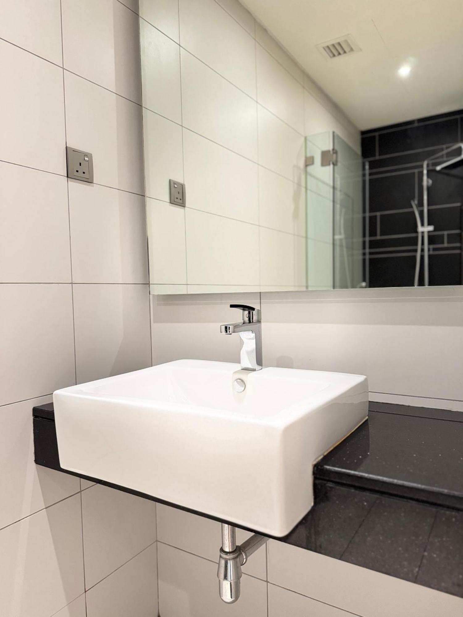 Xing Lun Klcc Anggun Residents Apartment