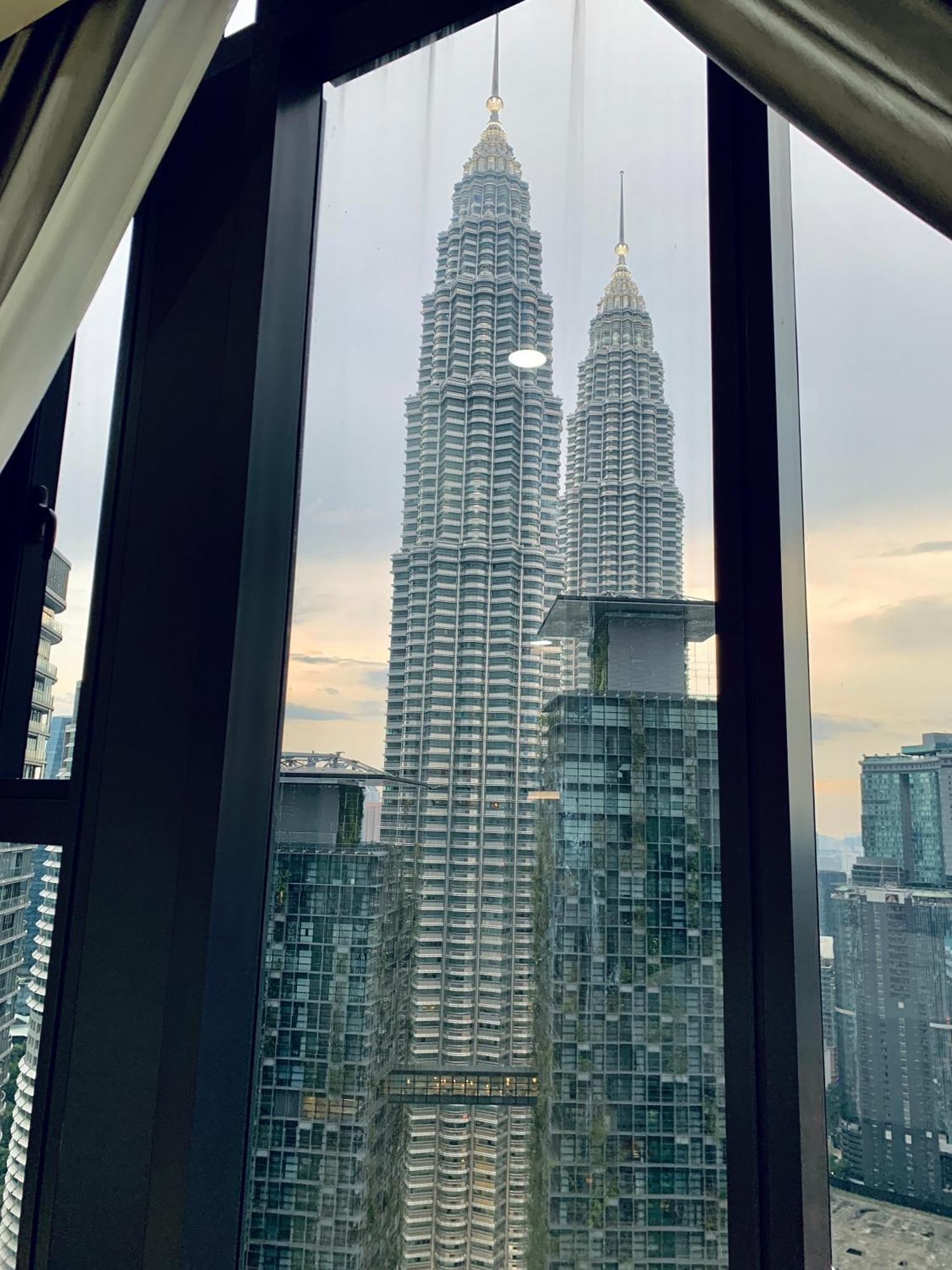 Apartment Well-shaped At Star Klcc *