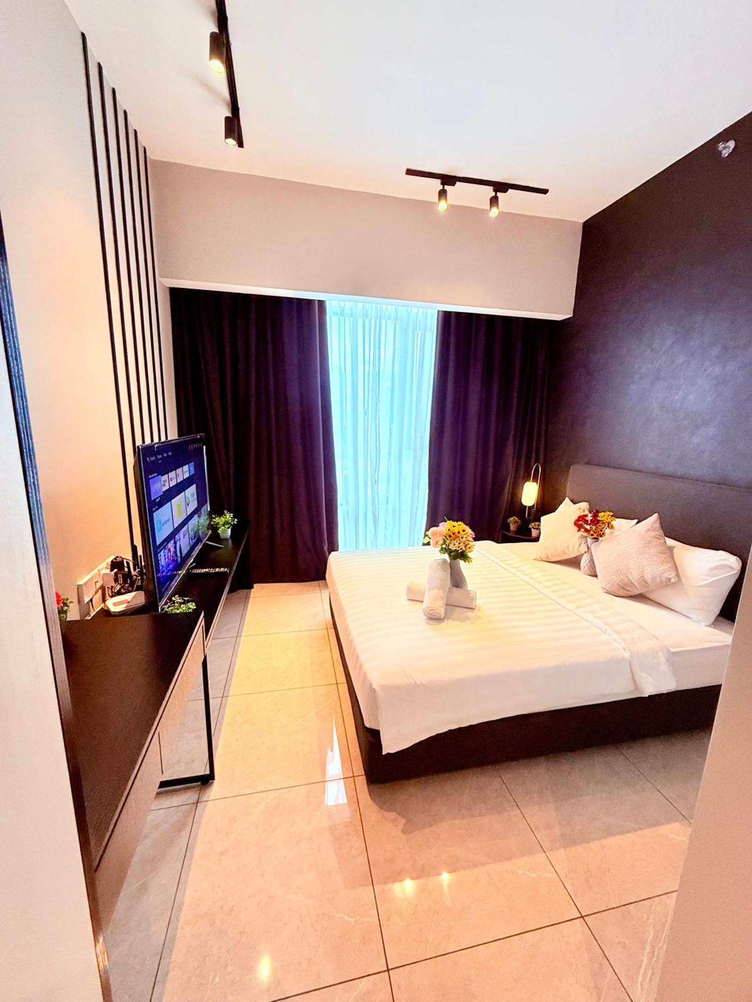 Axon Bukit Bintang By Lux Klcc Pavillion Kuala Lumpur