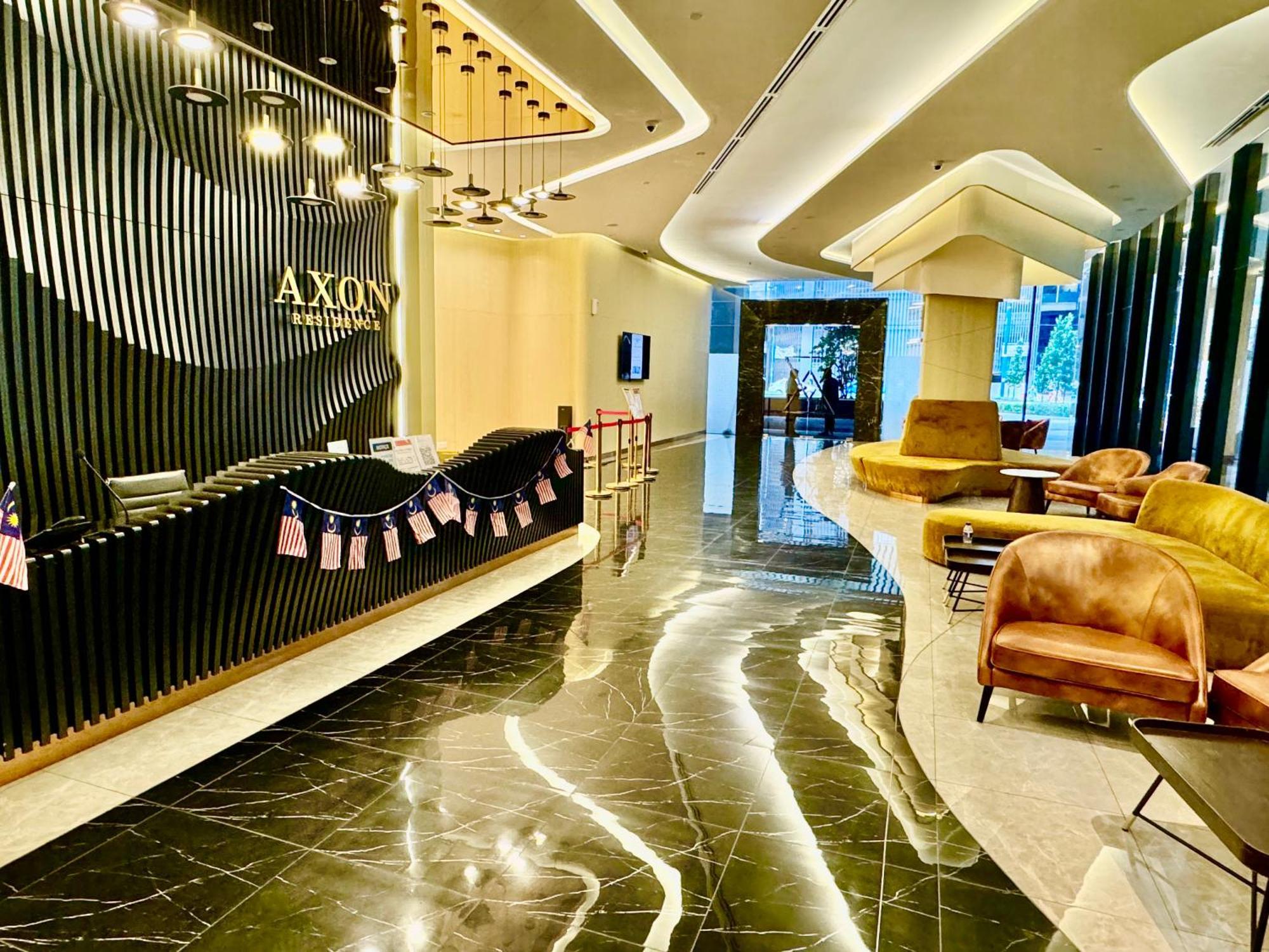 Axon Bukit Bintang By Lux Klcc Pavillion *