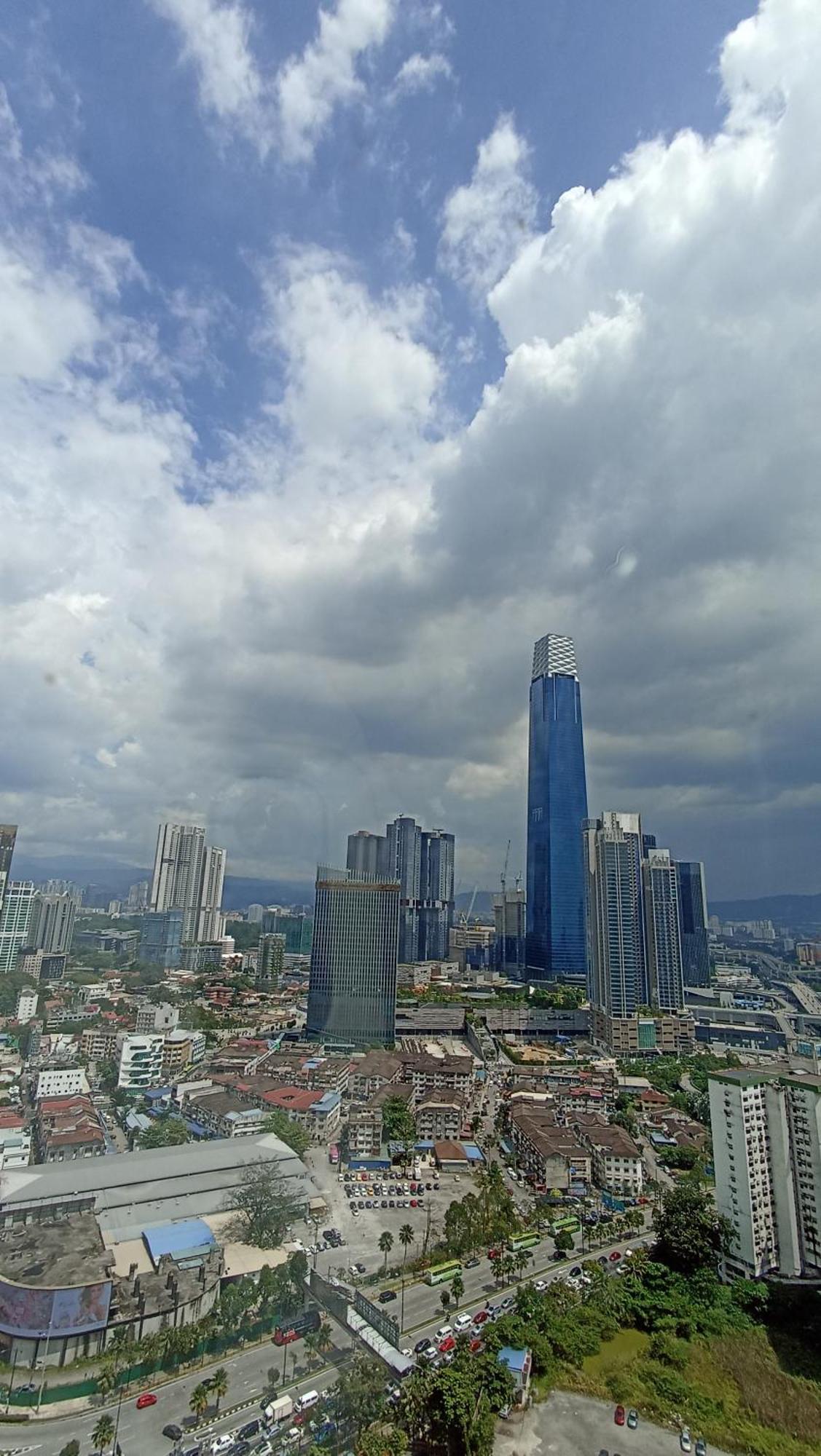 Kl New At Times Square