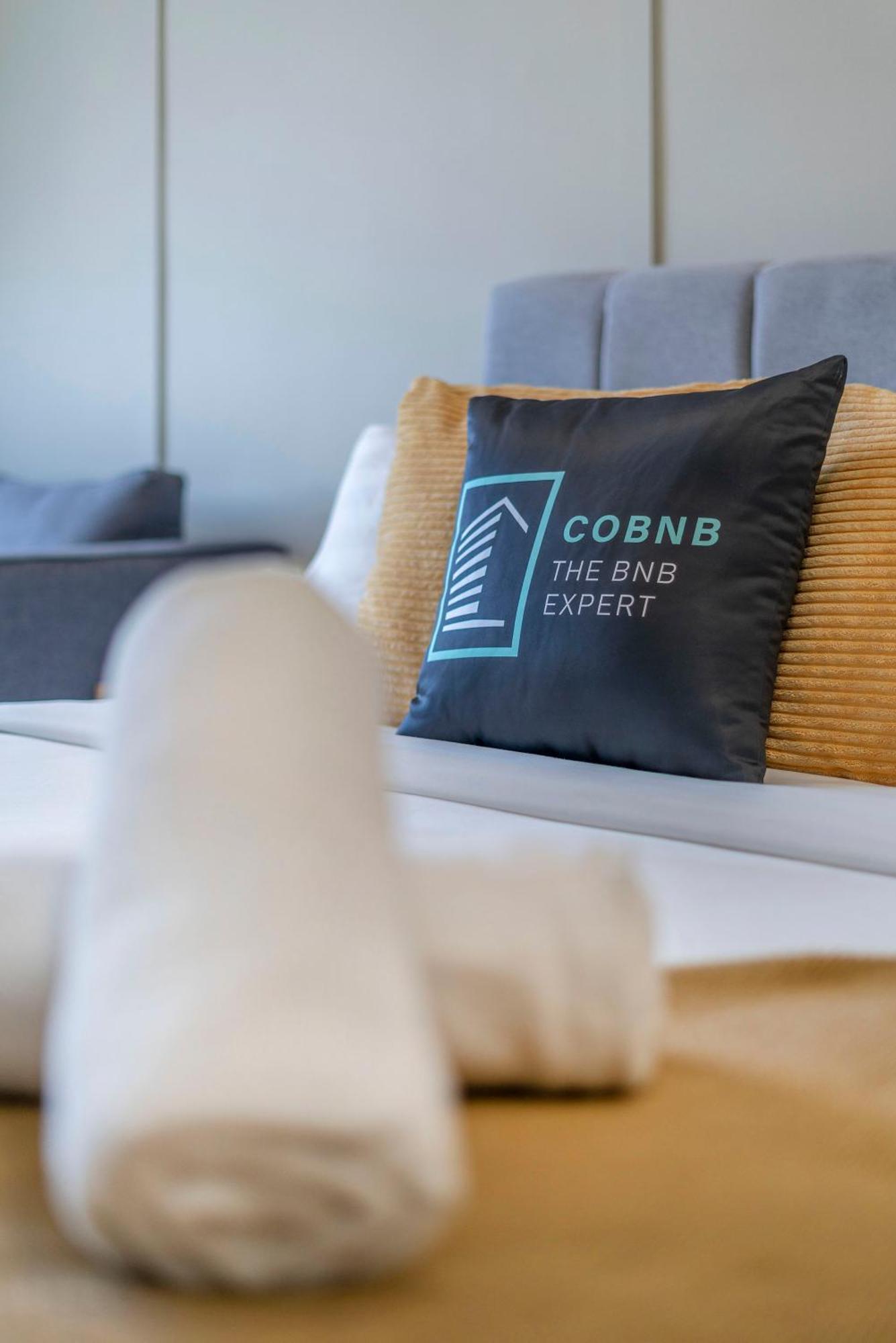 The Colony & Luxe With Skypool By Cobnb Apartamento