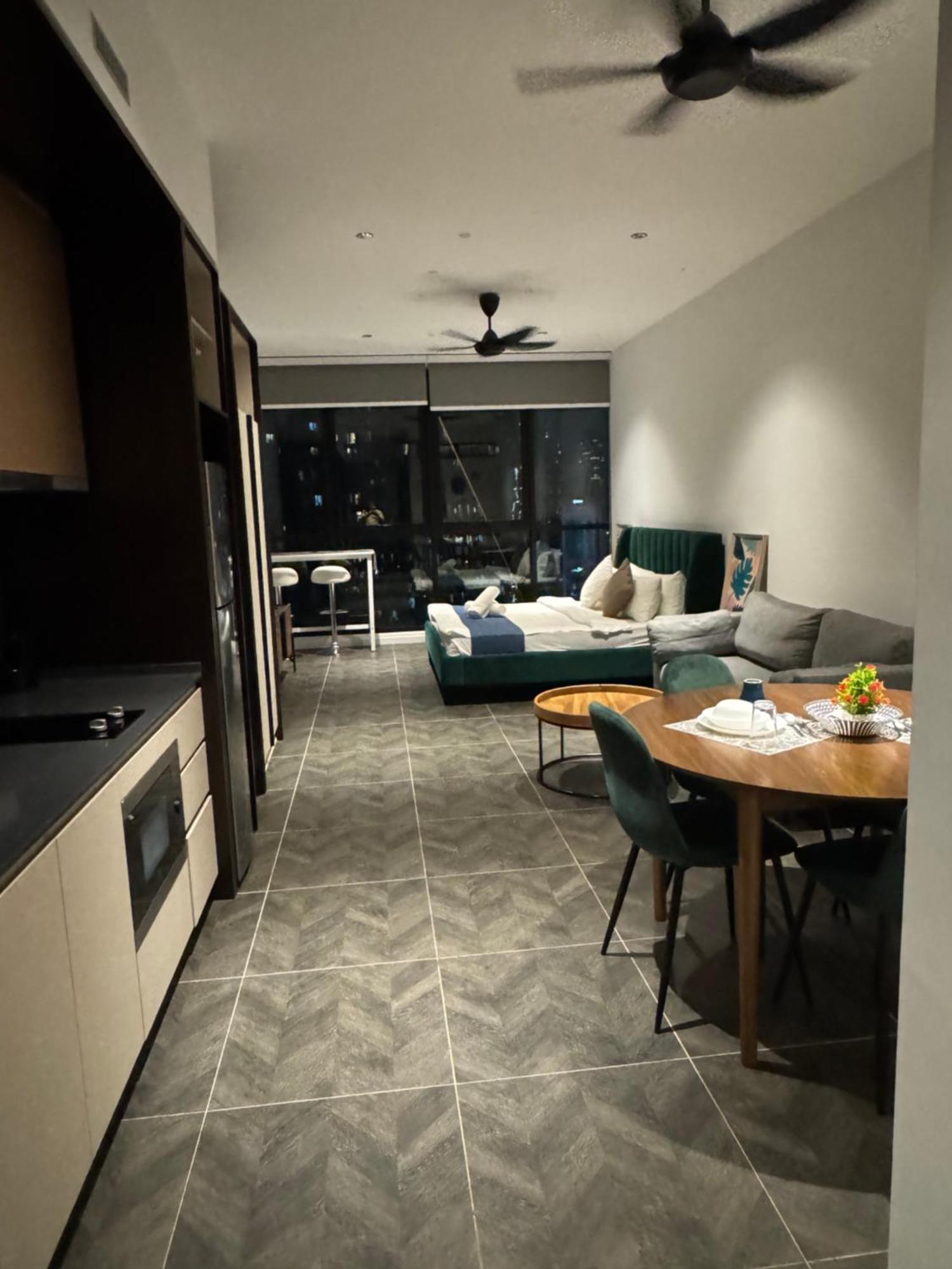 Apartment Scarletz Klcc By *