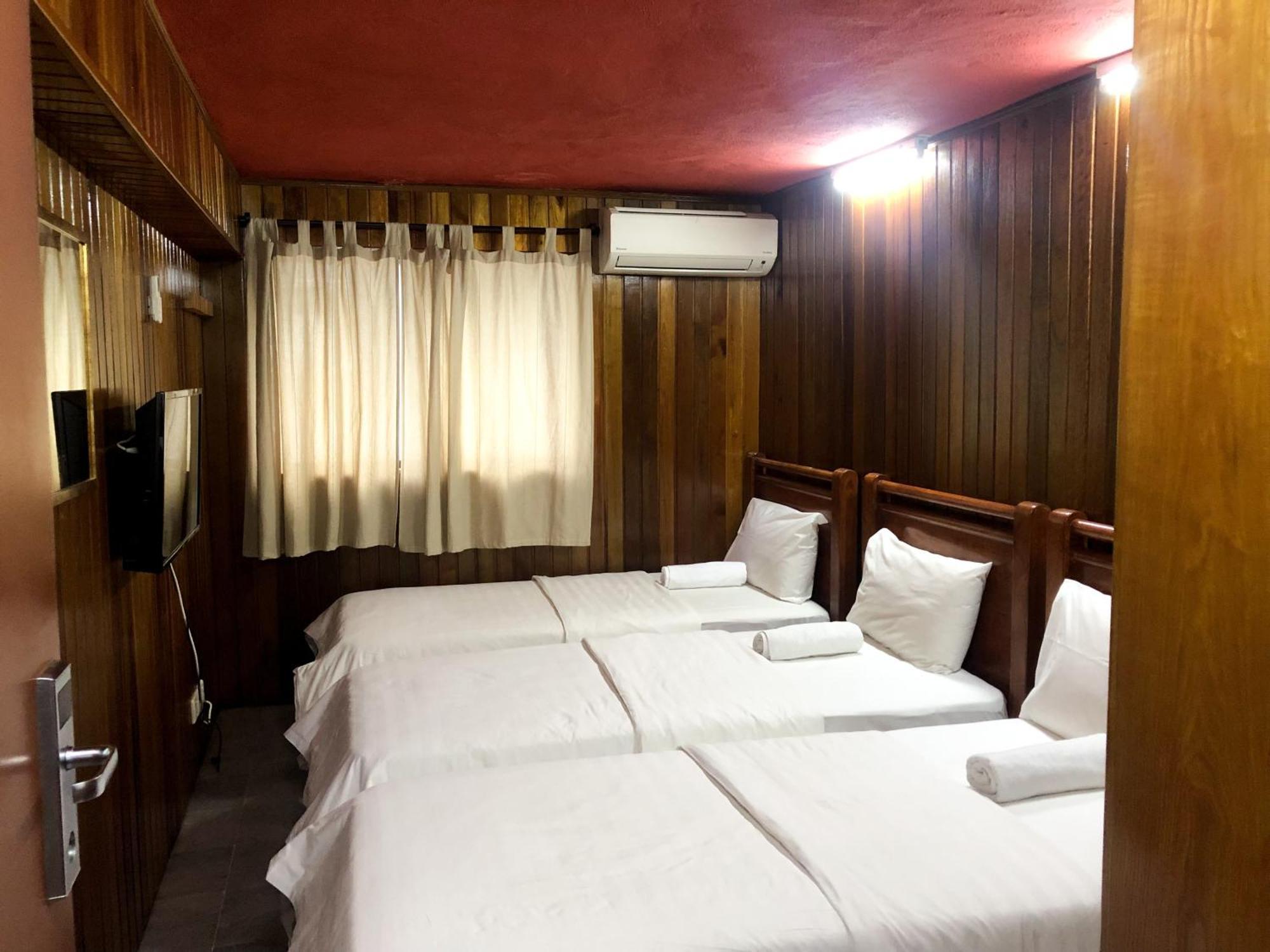 Hotel Oyo 90909 I.villa Kuala Lumpur
