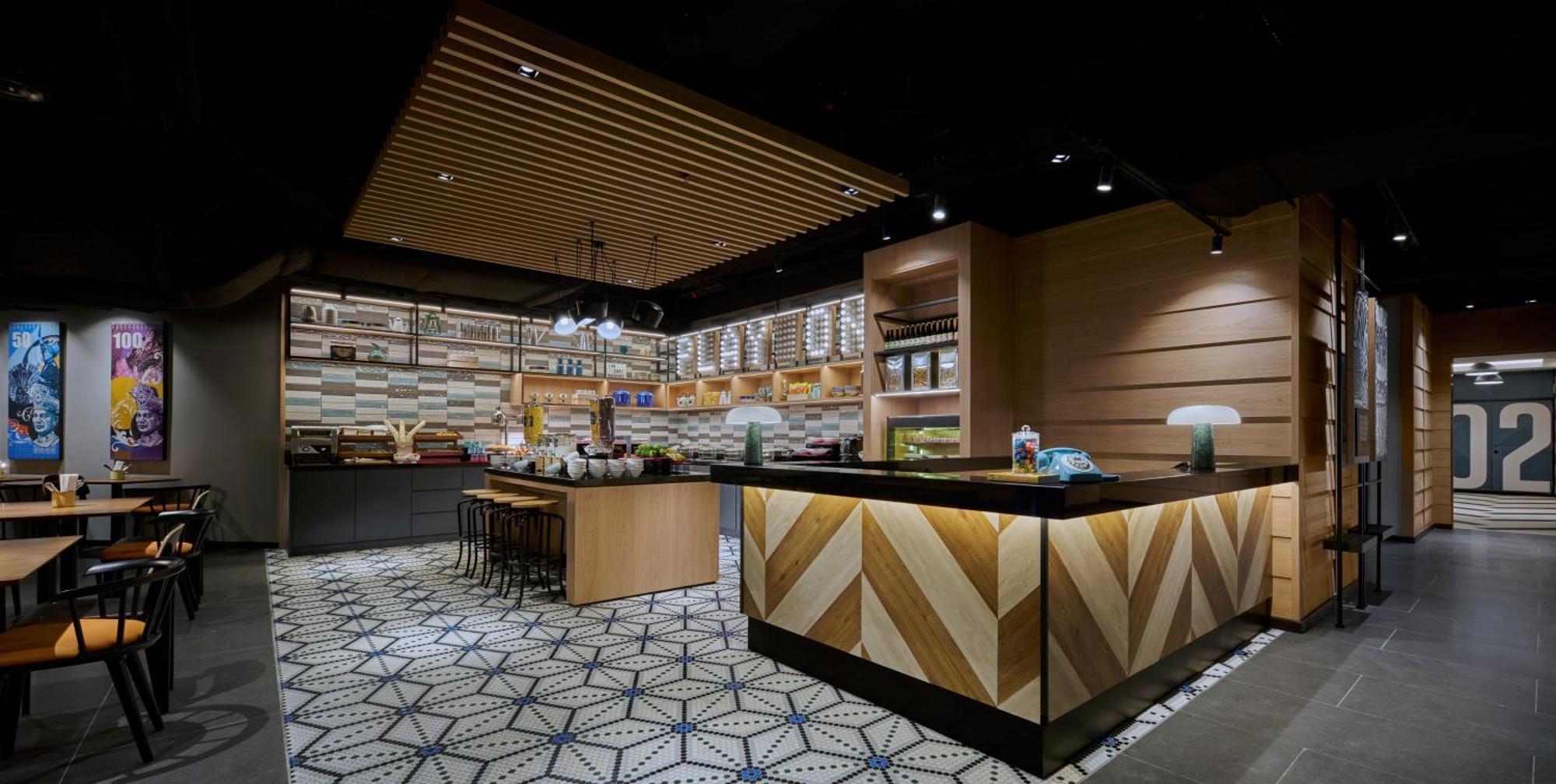 Hotel Moxy Chinatown Kuala Lumpur