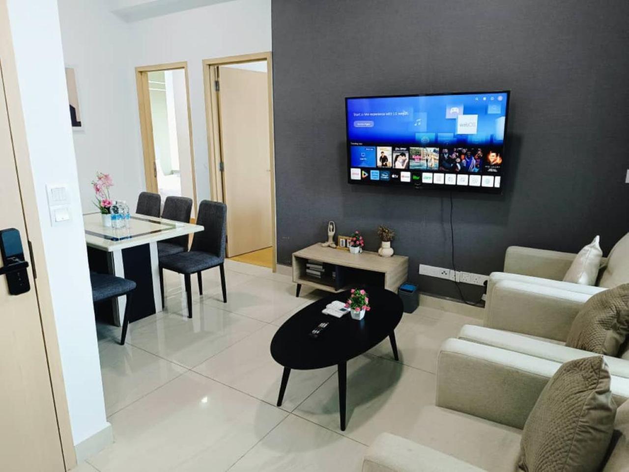 The Luxe Klcc By Luxury World Apartemen Kuala Lumpur