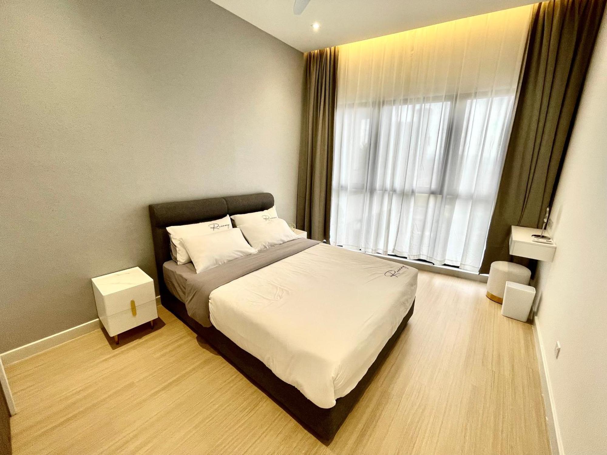 Apartment Continew By Shuen