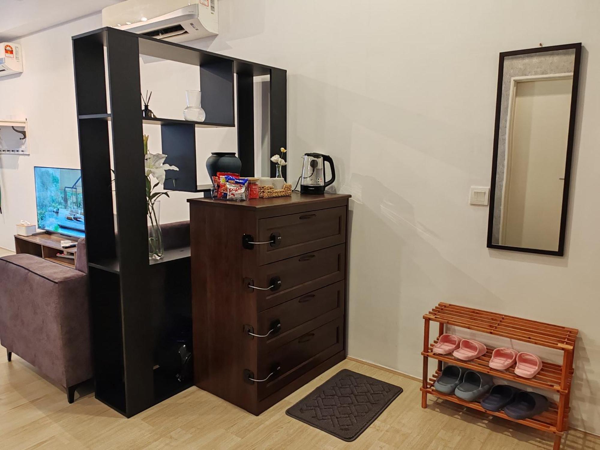 Pavillion Bukit Jalil Walk 2 Mins 2-4 Pax Holiday home *