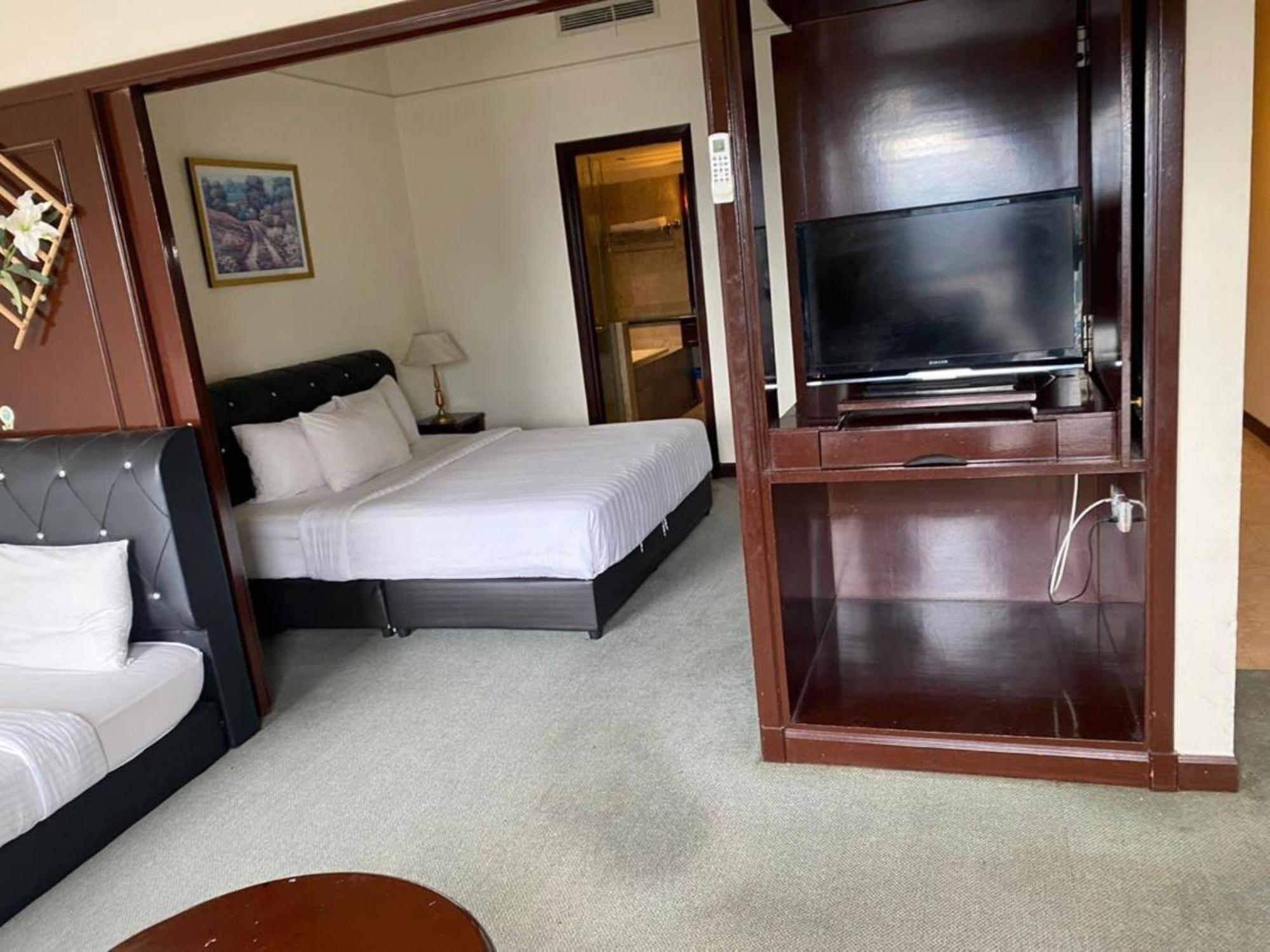 Apartment Times Square Iconic Service At Jalan Imbi