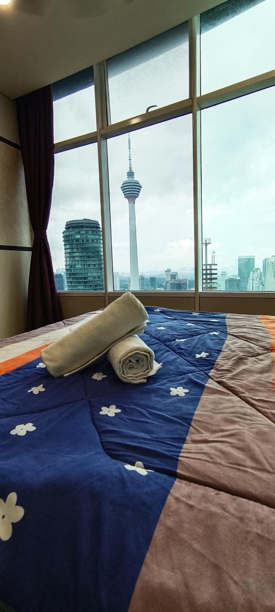 Sky Klcc By Family Apartment *