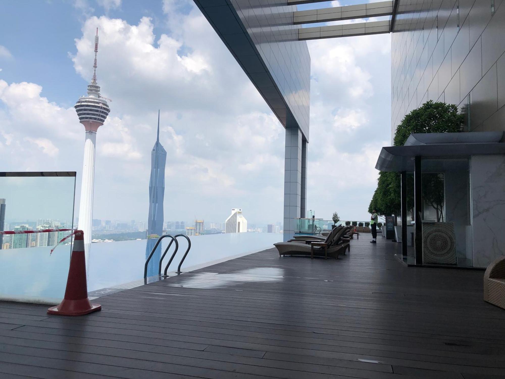 Apartemen Platinum Sky Rainbow *