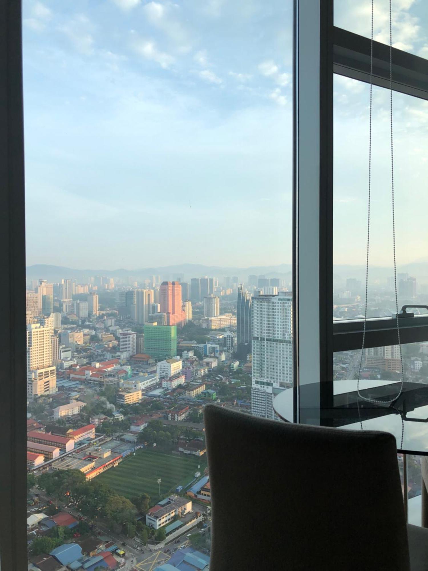 Platinum Sky Rainbow Apartemen