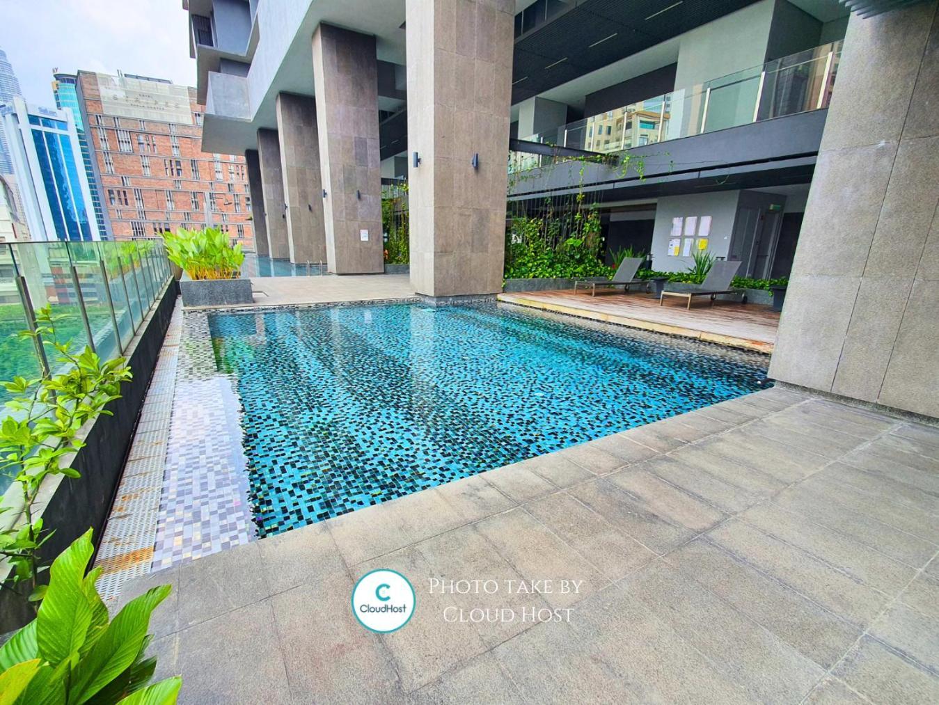 Anggun Residences Klcc: Near Monorail And Bukit Bintang