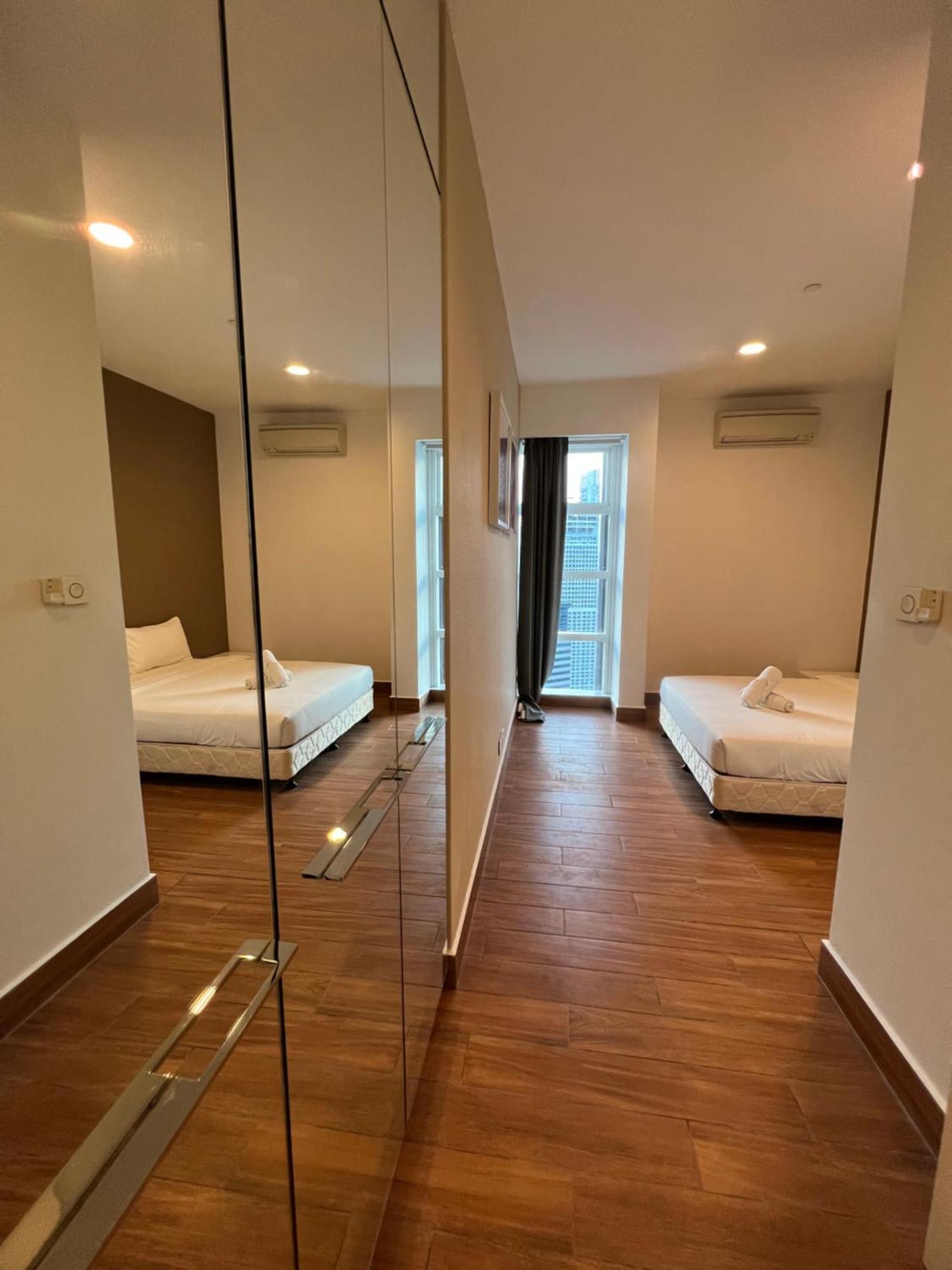 Apartment Platinum Sky Rainbow