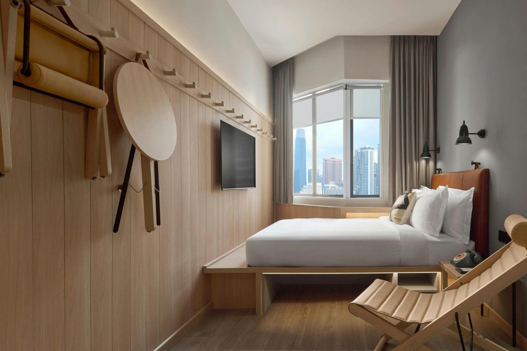 Hotel Moxy Chinatown 4*